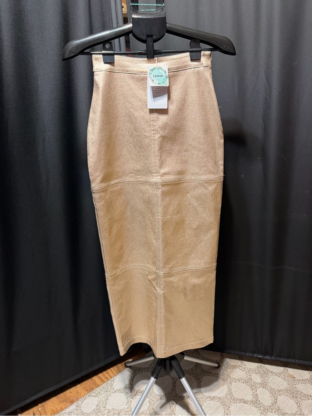 Classic Tan Pencil Skirt with Tailored Seams